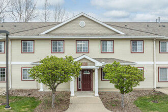 Park Meadows Apartments in South Haven, MI - Foto de edificio - Building Photo
