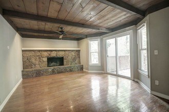 2450 Horseshoe Bend Rd SW in Marietta, GA - Building Photo - Building Photo