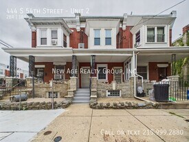 444 S 54th St in Philadelphia, PA - Building Photo
