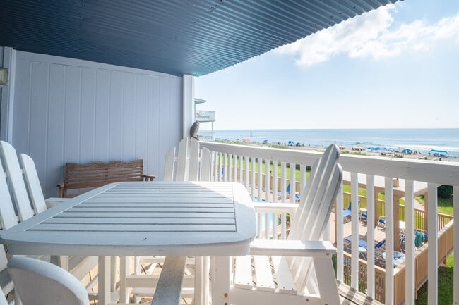 1311 Lake Park Blvd S in Carolina Beach, NC - Building Photo - Building Photo