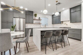 11086 Evvie Ln in Las Vegas, NV - Building Photo - Building Photo