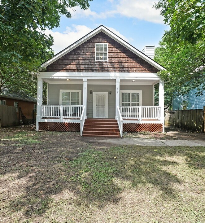 1075 McDaniel St SW in Atlanta, GA - Building Photo