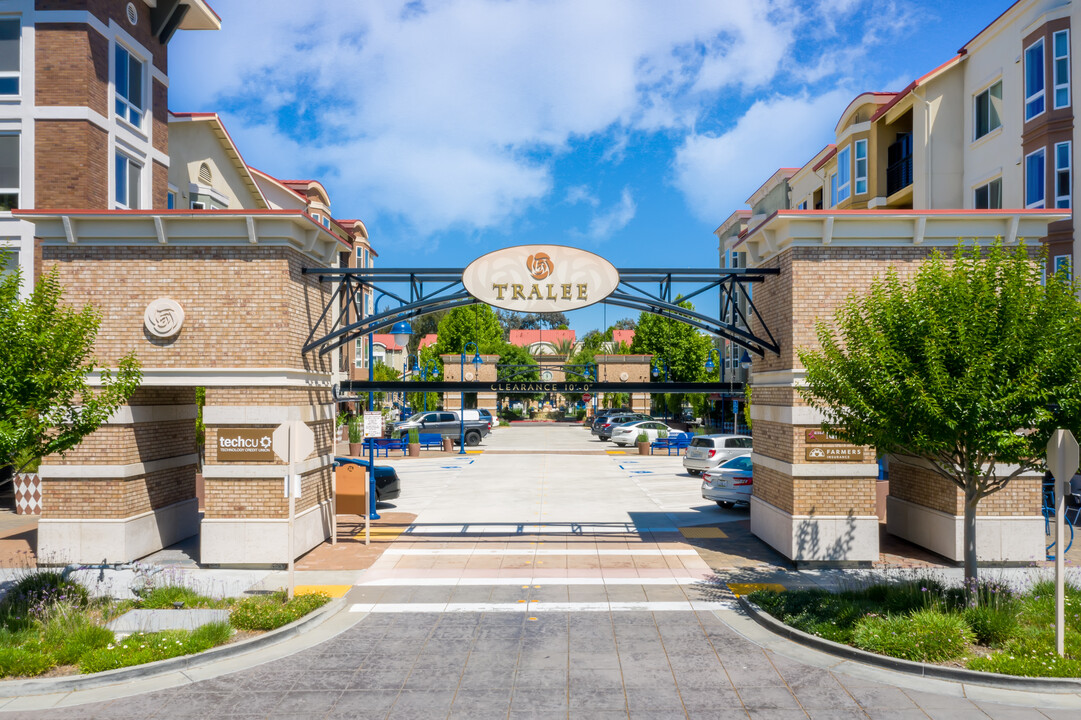 Tralee Village Apartments in Dublin, CA - Building Photo