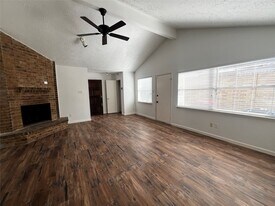 7019 Haven Creek Dr in Cypress, TX - Building Photo