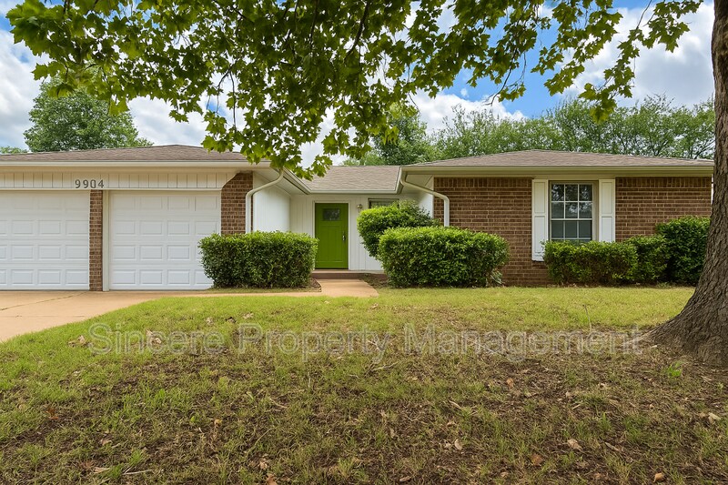 9904 Lancet Ln in The Village, OK - Building Photo