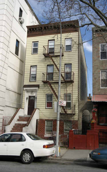 263 18th St in Brooklyn, NY - Building Photo