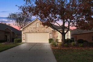 11 S Bendrook Loop in Conroe, TX - Building Photo