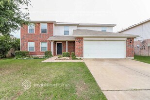 219 Windmill Dr in Justin, TX - Building Photo