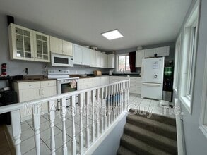 1974 Portage Rd in Niagara Falls, ON - Building Photo - Building Photo