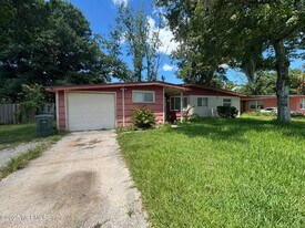 2148 Bunting Dr in Jacksonville, FL - Building Photo