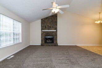 9670 Crestview Terrace in Gainesville, GA - Building Photo - Building Photo