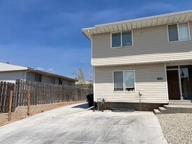 1183 Pinecone Dr in Cedar City, UT - Building Photo