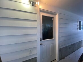 1110 St Patrick Crescent in Nanaimo, BC - Building Photo - Building Photo