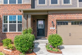 18743 Abigail Cir in Westfield, IN - Building Photo - Building Photo