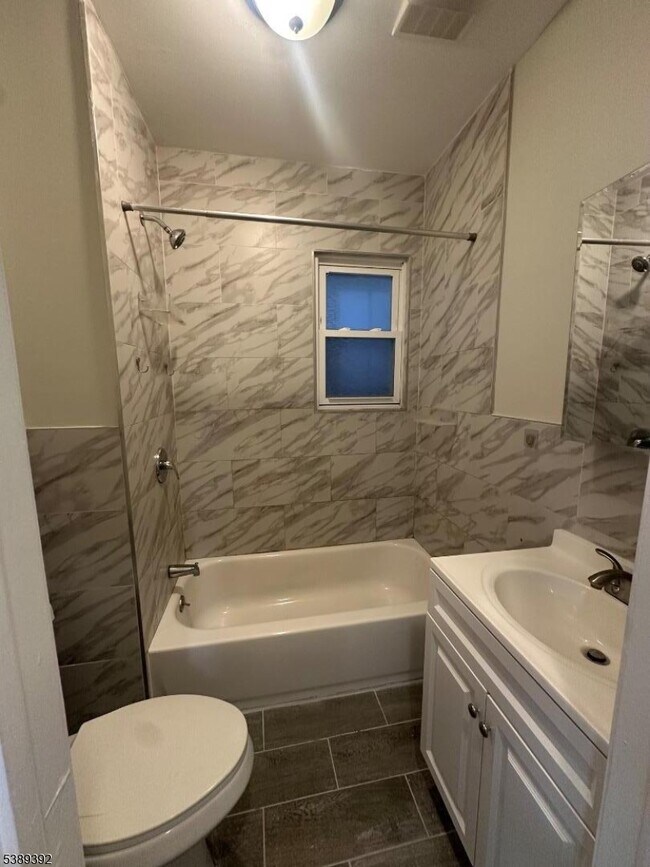 174 Watson Ave in West Orange, NJ - Building Photo - Building Photo