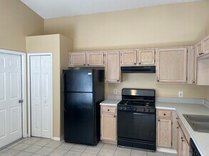 4189 Shadow Creek Cir in Oviedo, FL - Building Photo - Building Photo