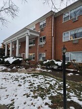 570 Princeton St in Des Plaines, IL - Building Photo - Building Photo