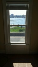 185 Thames St in Groton, CT - Building Photo - Building Photo