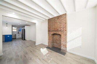155 Van Horne St in Jersey City, NJ - Building Photo - Building Photo