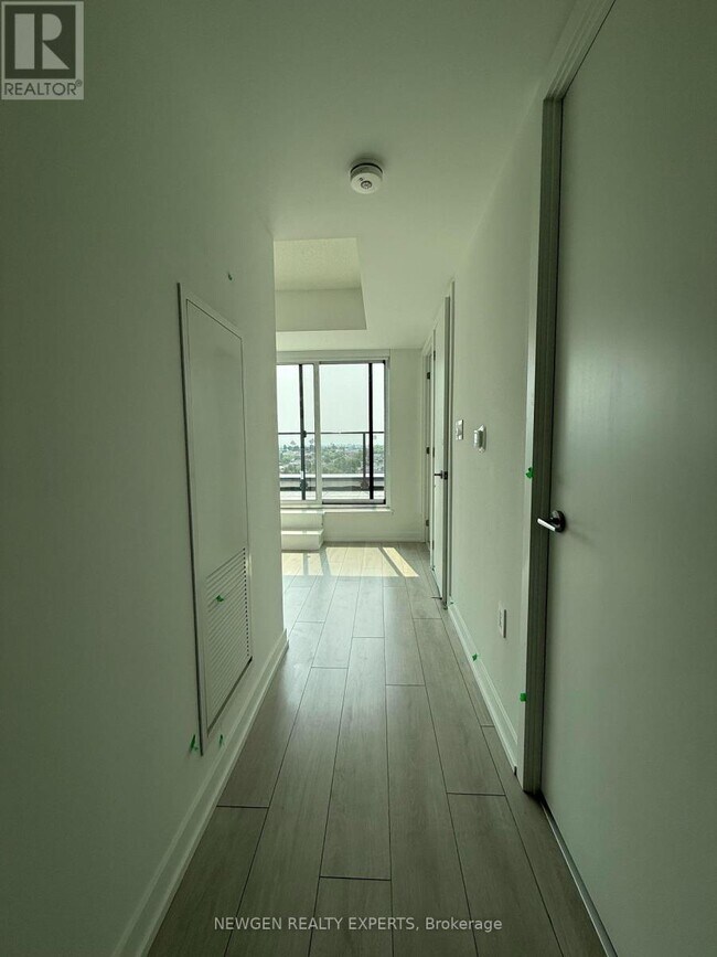 556-556 Marlee Ave in Toronto, ON - Building Photo - Building Photo