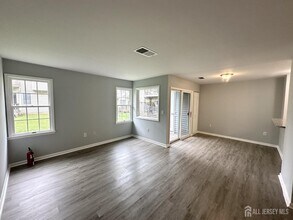 610 Edpas Rd in New Brunswick, NJ - Building Photo - Building Photo