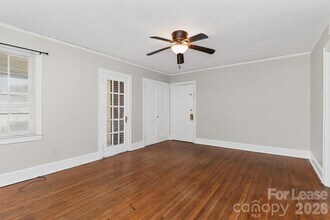 1418 Park Dr in Charlotte, NC - Foto de edificio - Building Photo