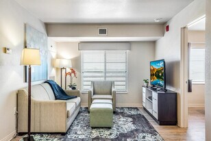 11400 E Peakview Ave in Centennial, CO - Building Photo