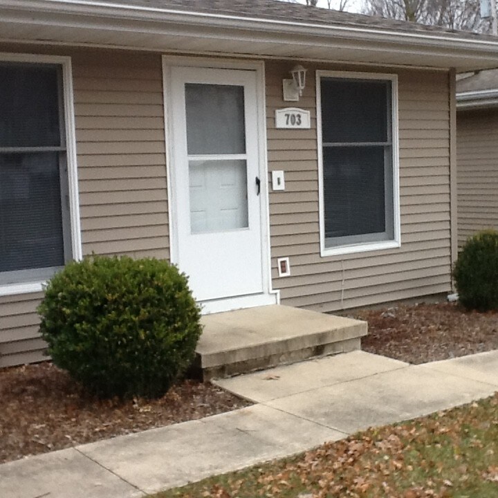 703 Fishlock Ave in Findlay, OH - Building Photo