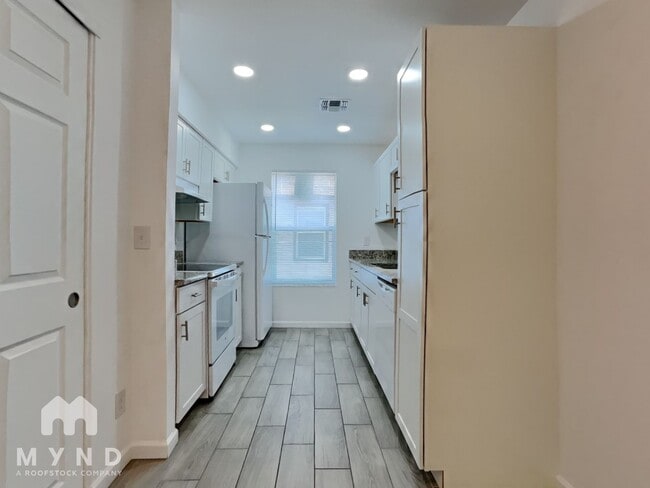 6649 W Ocotillo Rd in Glendale, AZ - Building Photo - Building Photo