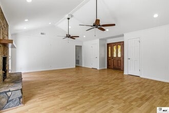 203 Dupont Dr in West Monroe, LA - Building Photo - Building Photo