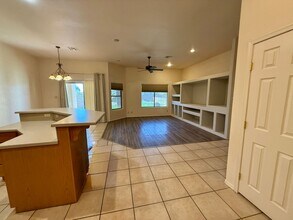 11785 Calle Gaudi in Yuma, AZ - Foto de edificio - Building Photo