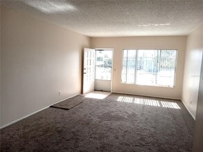2428 Columbia Dr in Clearwater, FL - Building Photo - Building Photo