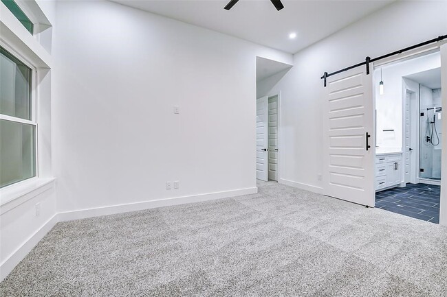 property at 1913 Hoskins Dr