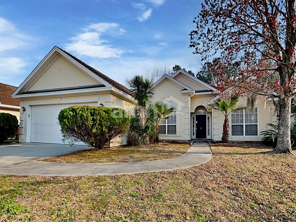 8 Brown Thrasher Way in Savannah, GA - Building Photo