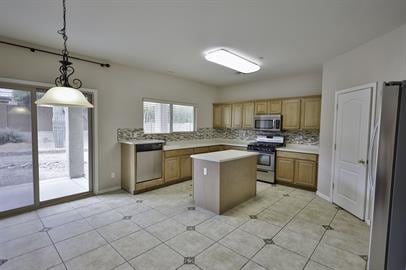75 W Calle Bayeta in Sahuarita, AZ - Building Photo - Building Photo
