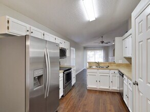 1360 Keel Ct in Fleming Island, FL - Building Photo - Building Photo