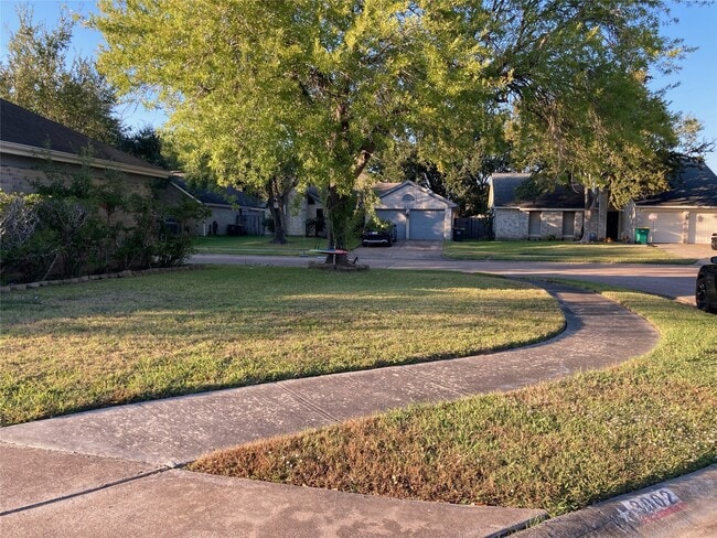 3002 Avanti Ct in Pearland, TX - Building Photo - Building Photo