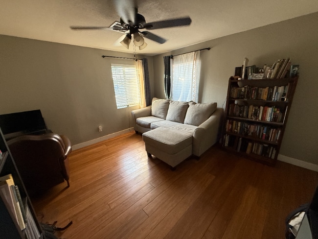 359 N 21st Ave in Phoenix, AZ - Foto de edificio - Building Photo