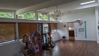 7192 Paulus Crescent in Burnaby, BC - Building Photo - Building Photo