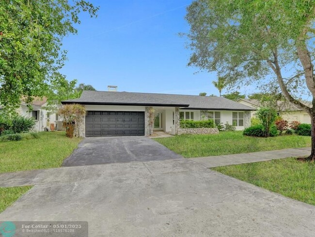 property at 11801 S Island Rd