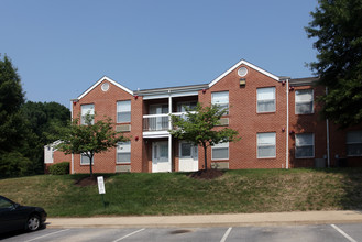 Rollingcrest Commons Senior Apartments, 62+ in Hyattsville, MD - Building Photo - Building Photo