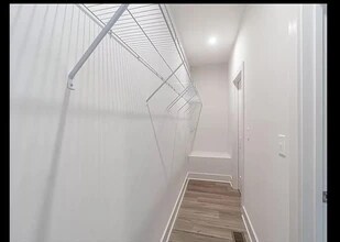 912 Spencer Ave in Atlanta, GA - Foto de edificio - Building Photo