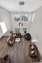 9945 Birch Knoll Ave in Las Vegas, NV - Building Photo - Building Photo