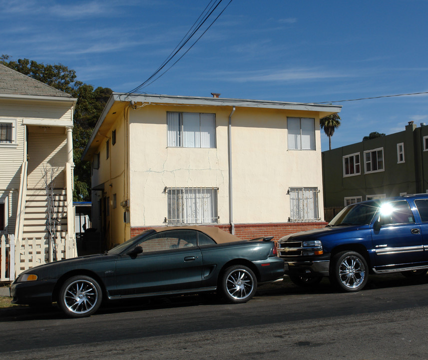 1117 Chanslor Ave in Richmond, CA - Building Photo