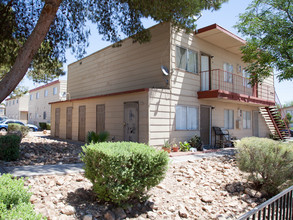 A 1 Apartments in Las Vegas, NV - Building Photo - Building Photo