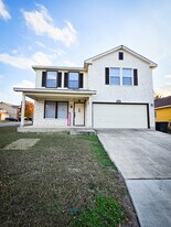 5806 Valparaiso Way in San Antonio, TX - Building Photo