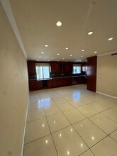 500 Ivy St in Glendale, CA - Building Photo - Building Photo