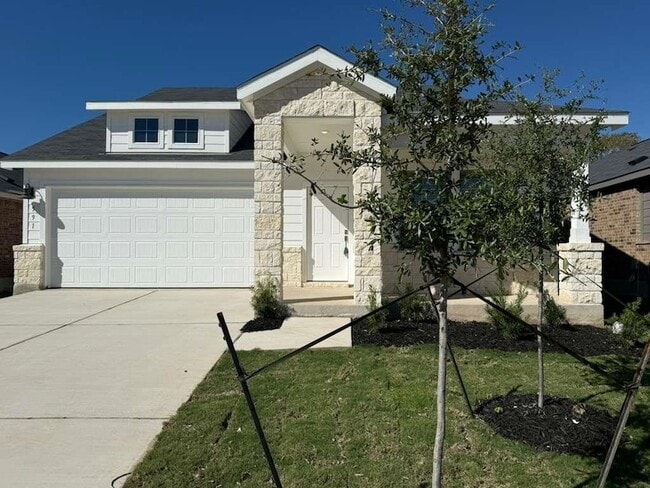 591 Sormonne Lp in Kyle, TX - Foto de edificio - Building Photo