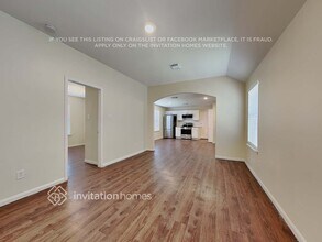 6425 Mountain Pines Ln in Katy, TX - Foto de edificio - Building Photo