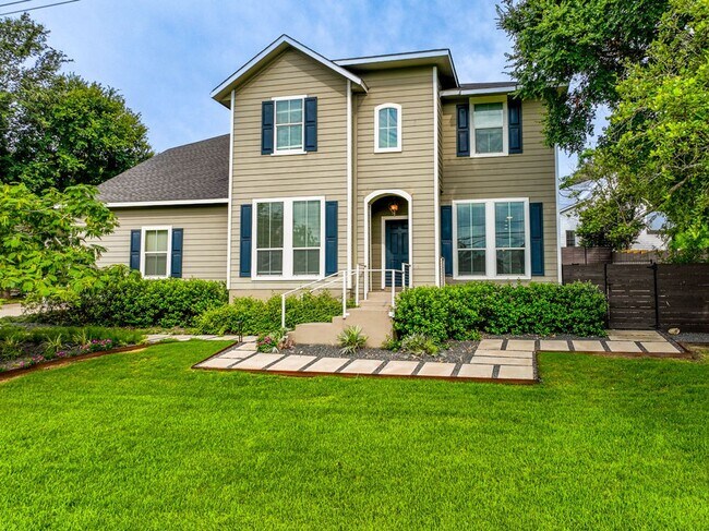 property at 2600 San Juan Dr